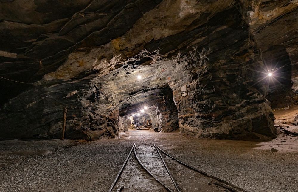 Choosing the Right Atmospheric Monitoring System for Your Mine